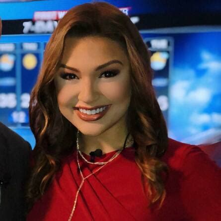 jordyn jagolinzer|western mass news 40 anchors.